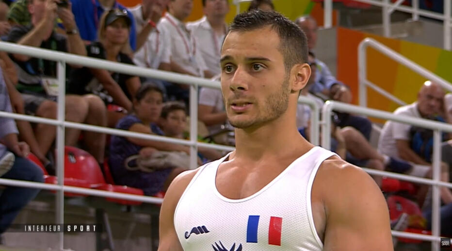 Samir Ait Said - Debout -Intérieur sport - Canal+